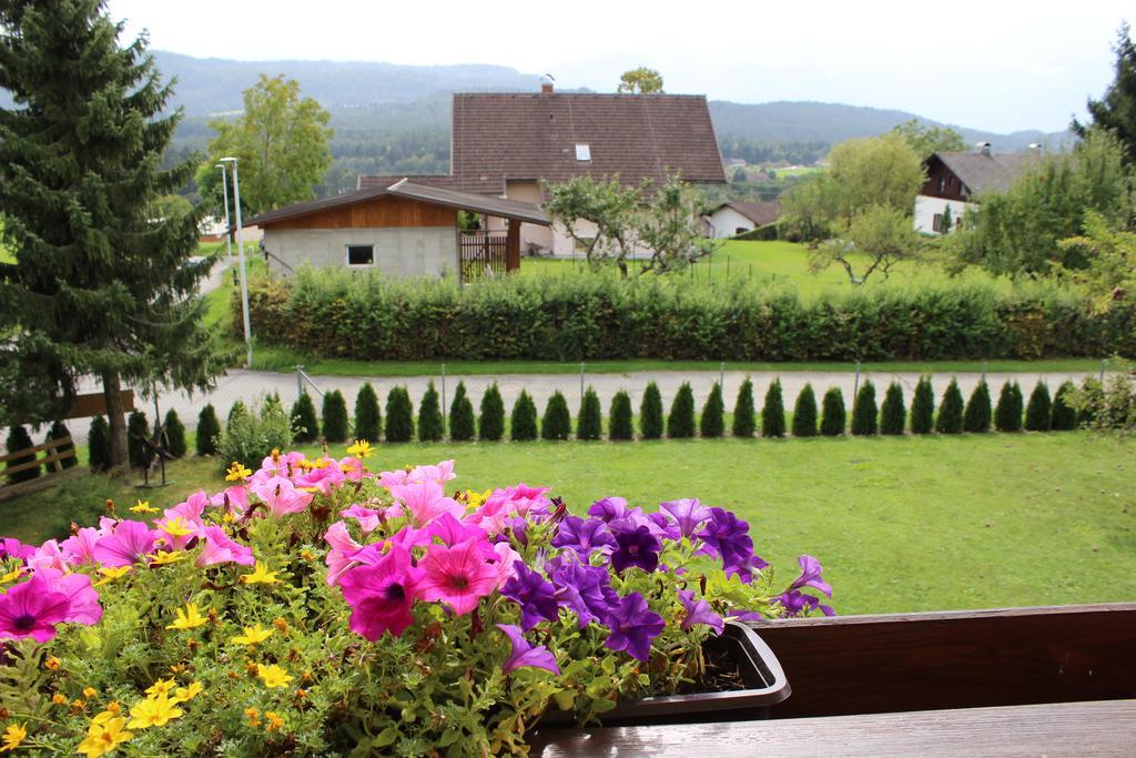 Pension Windinger Bed and Breakfast Schiefling am See Exterior foto