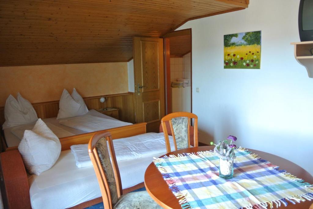 Pension Windinger Schiefling am See Habitación foto